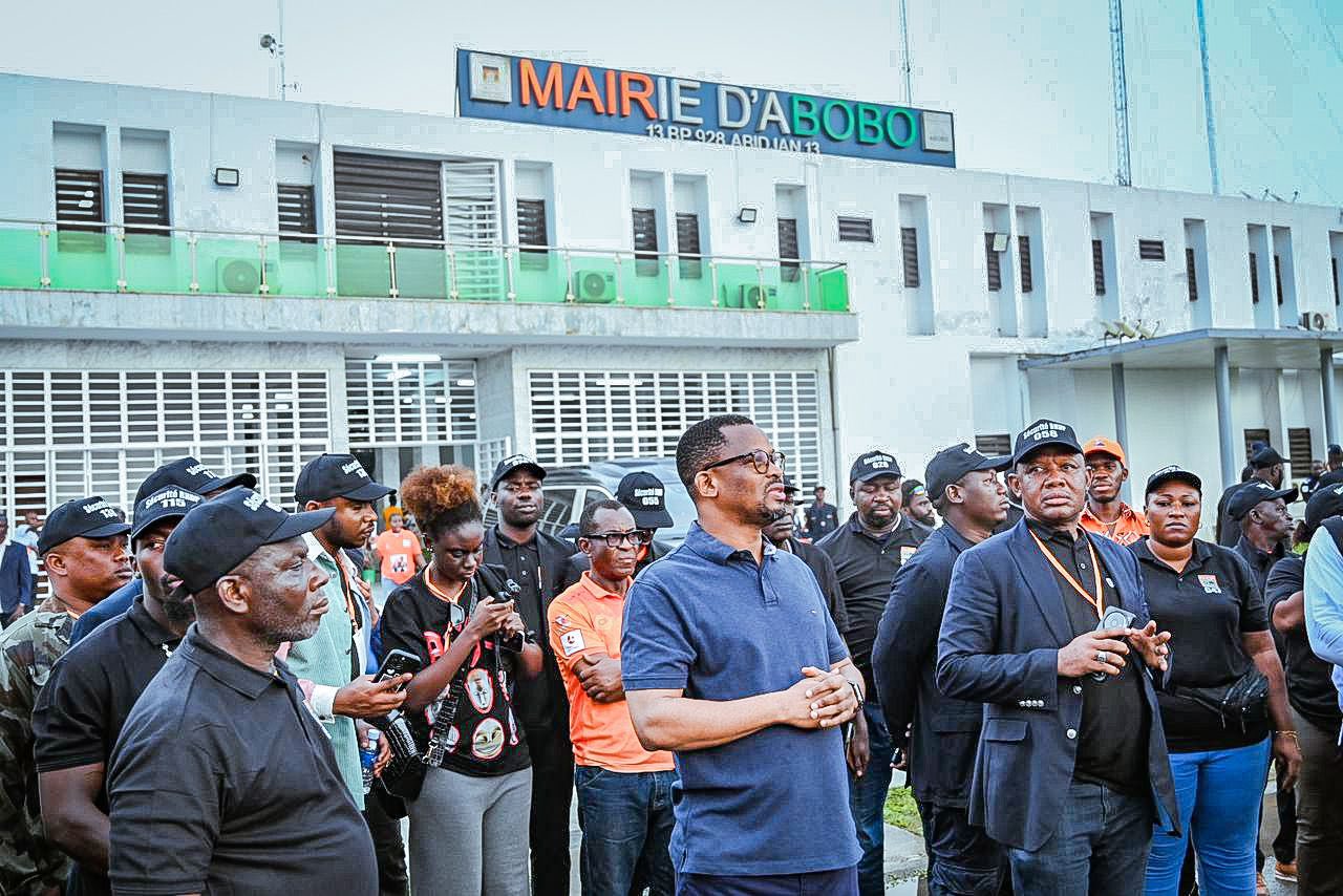 au service de la nation