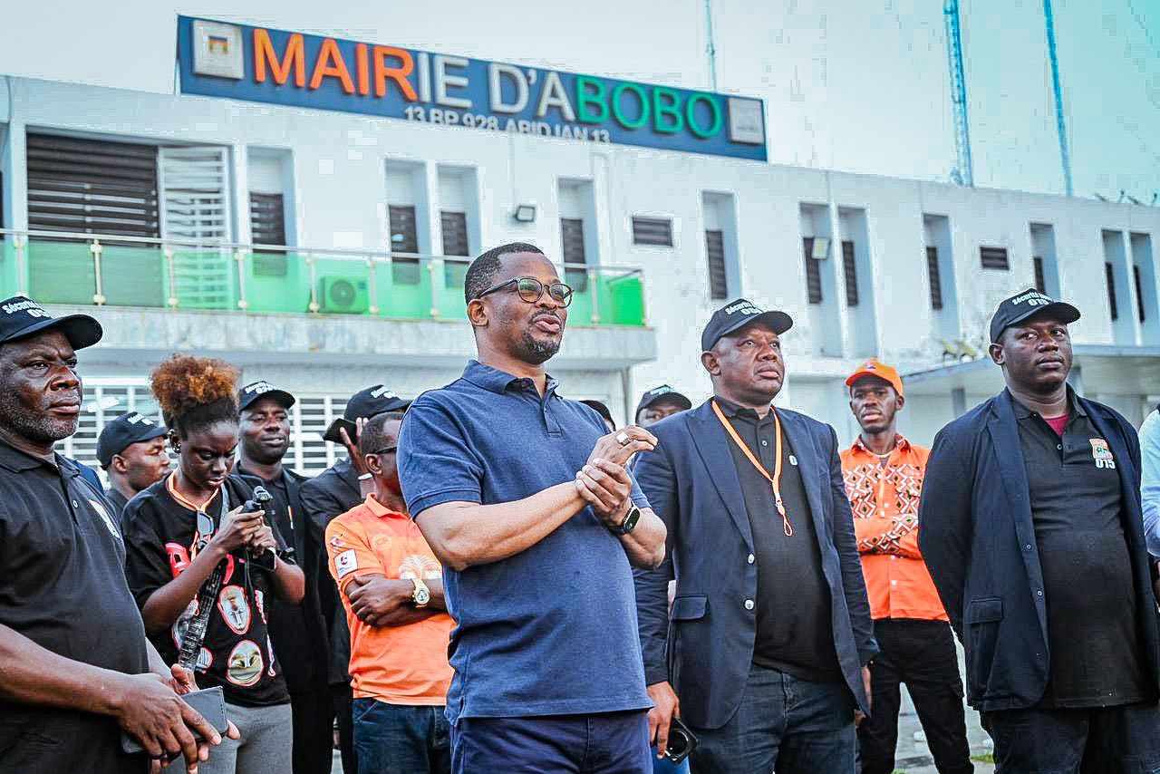 au service de la nation