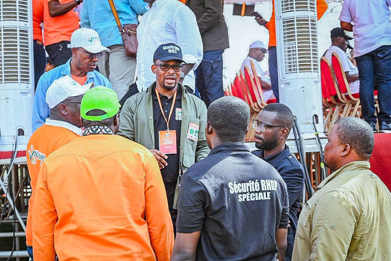 au service de la nation